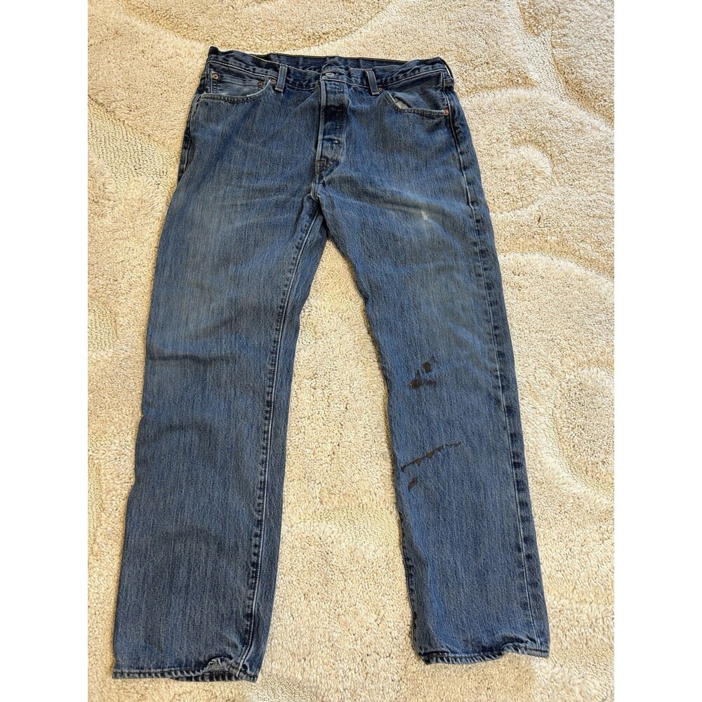Levi’s 501 Jeans Mens 35x30 Blue Denim Button Fly Straight Leg Med Wash 2010